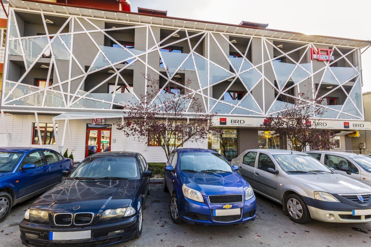 Net Hotel Πιτέστι Εξωτερικό φωτογραφία