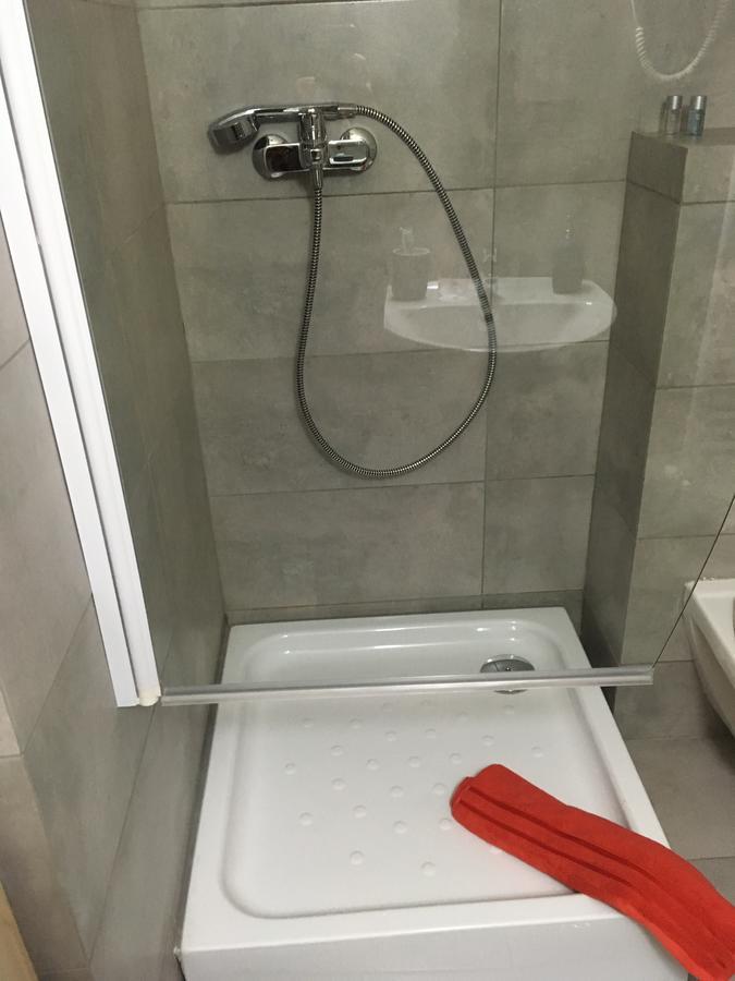 Net Hotel Πιτέστι Εξωτερικό φωτογραφία
